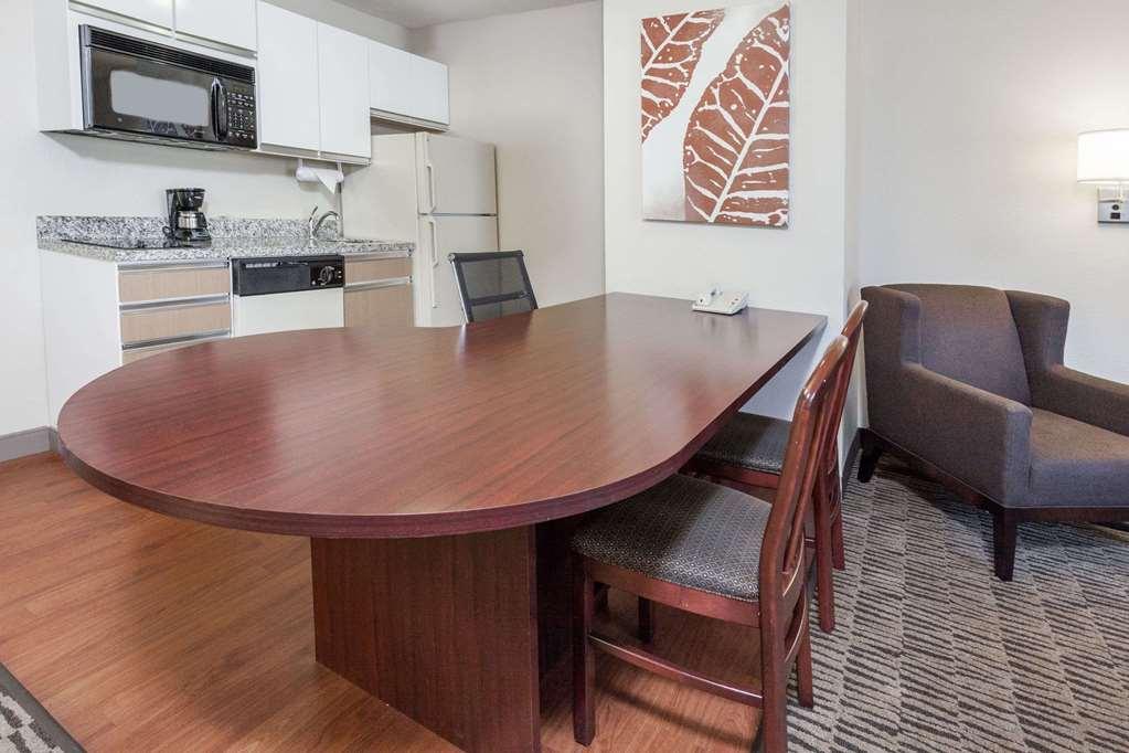 Mainstay Suites Detroit Auburn Hills Δωμάτιο φωτογραφία