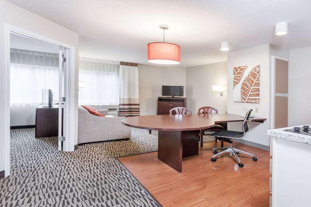 Mainstay Suites Detroit Auburn Hills Δωμάτιο φωτογραφία
